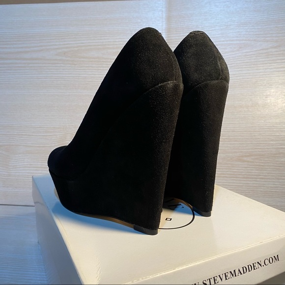 Gorgeous Steve Madden Heels - Picture 4 of 10
